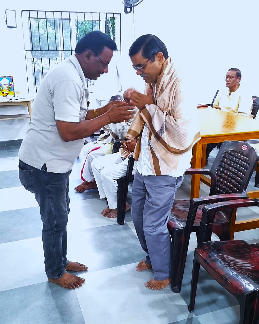 Honouring K. Pandu Rangaiah  Garu by P L Srinivas garu in teachers day celebrations.jpg